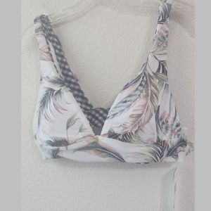 Raisins NWT Reversible Bikini Top Size Large